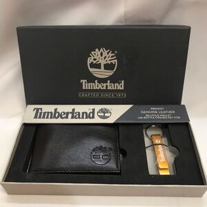 Timberland brown bifold wallet and keychain car opener